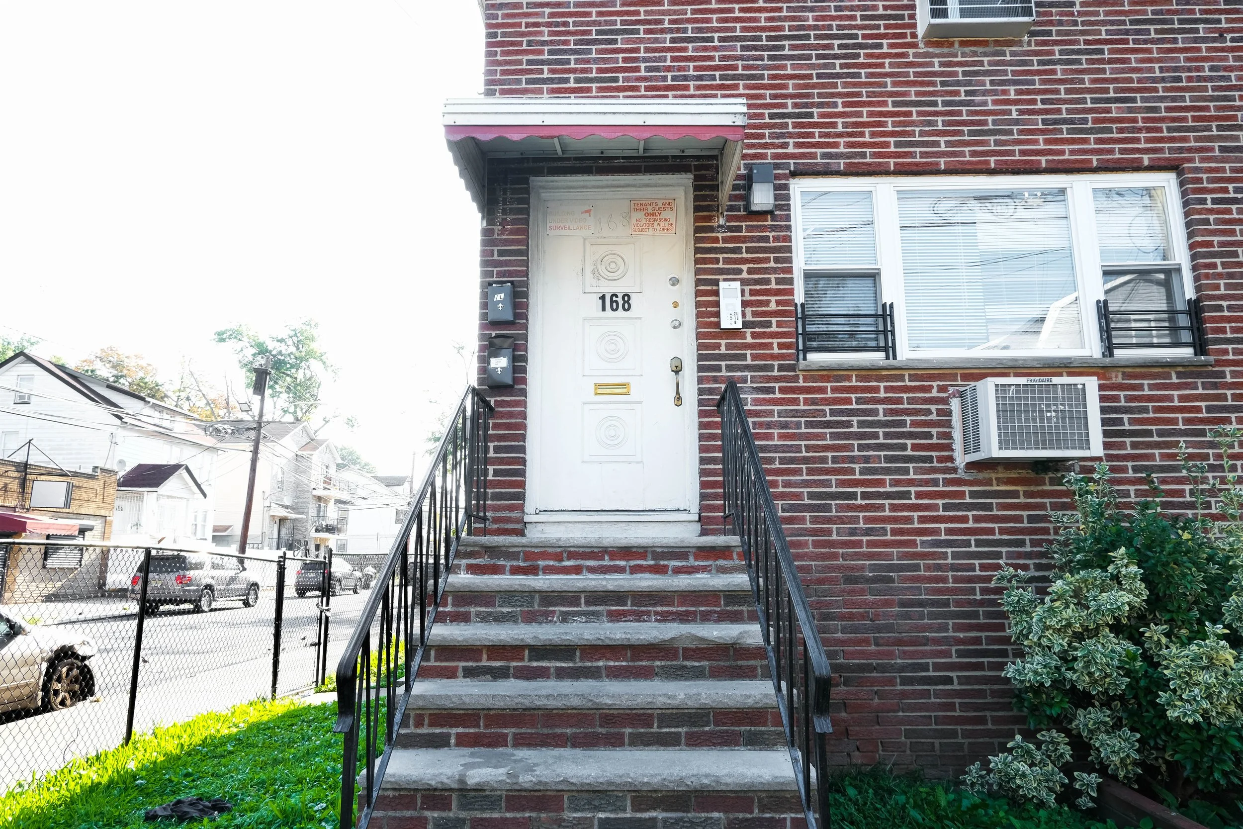 168 Brookdale Ave-13.jpg