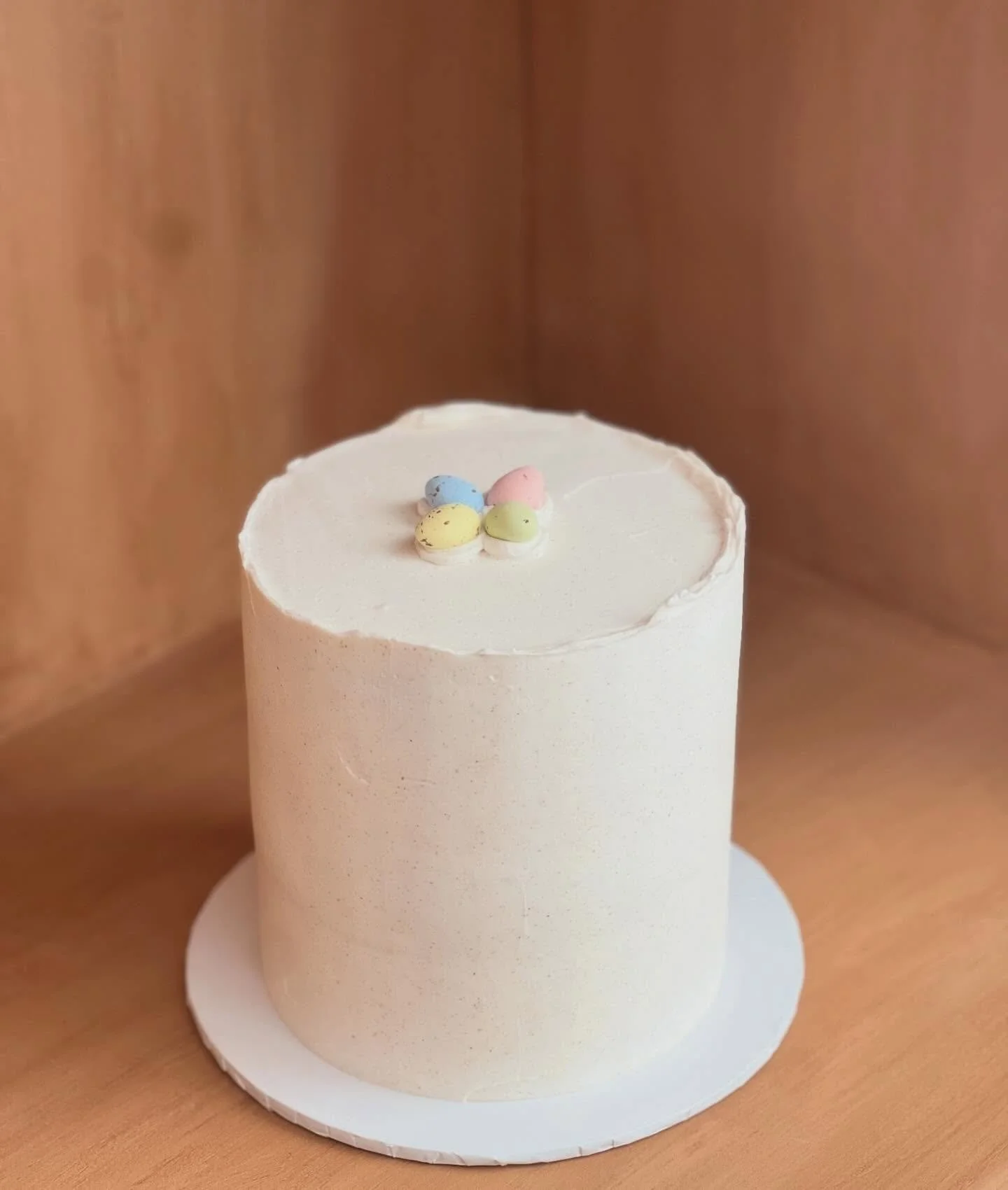 Sweet little Easter cake 💛