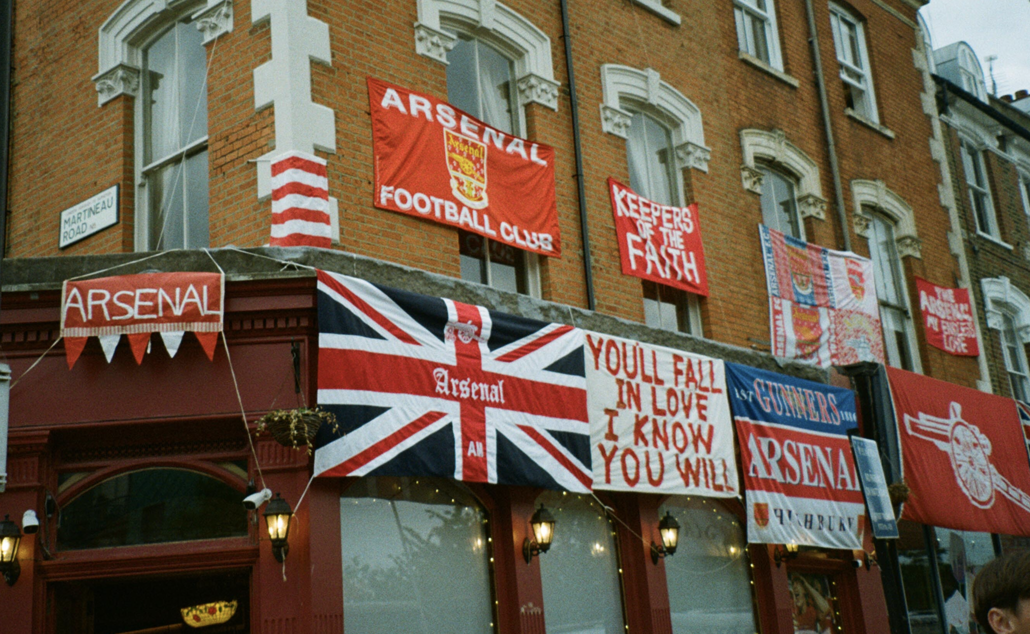Gooners in Highbury