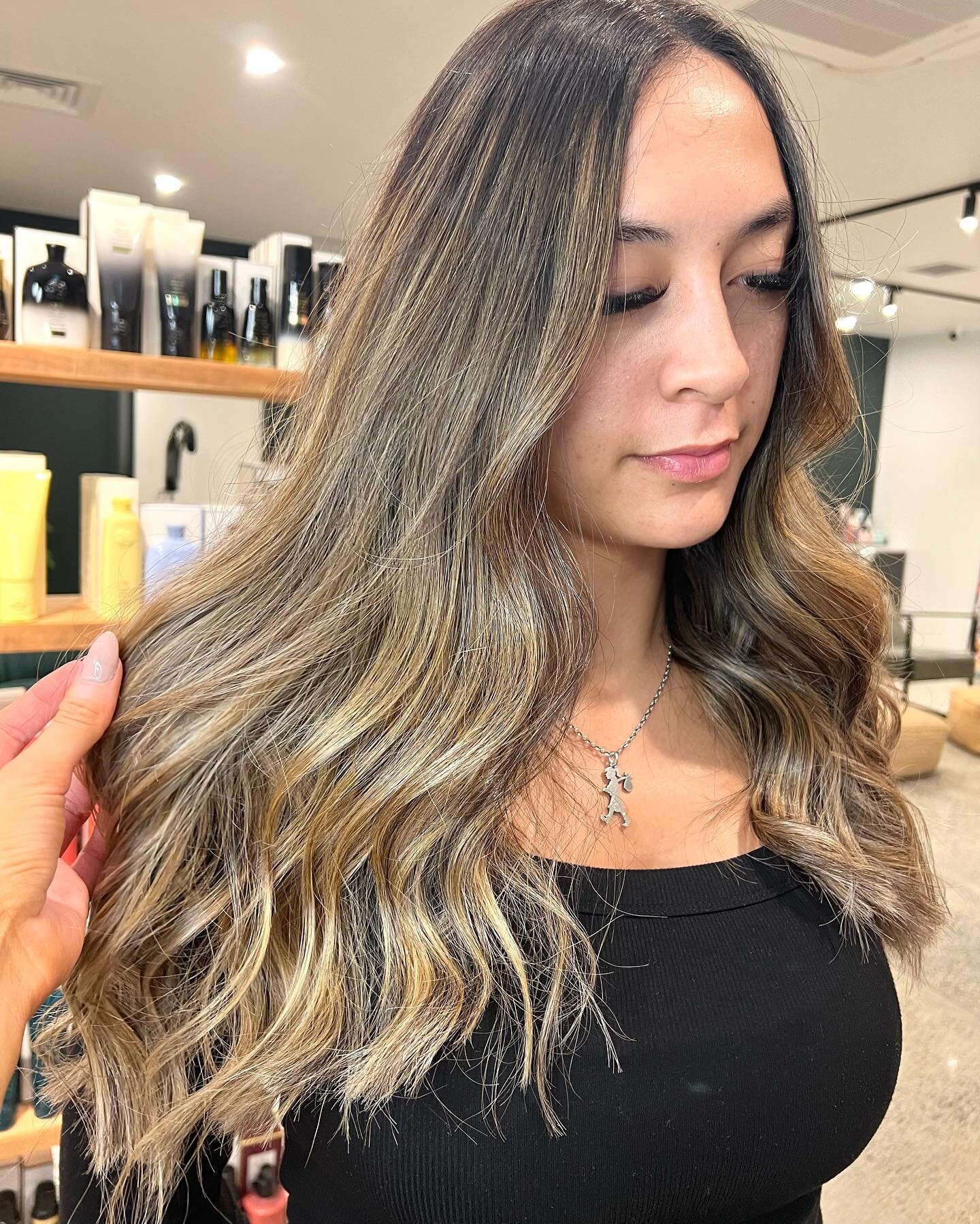 STUNNING transformation for your hump day 🤍🤍🤍

We&rsquo;re in love with our Kevin Murphy lightener, gives the most amazing lift🫶🏼🫶🏼🫶🏼