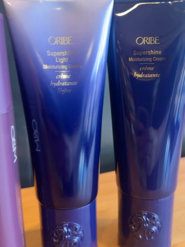 Have you got the right products to protect your hair this summer? We have all your needs covered.. 

Iles Formula Finishing Serum shields against UV rays while delivering a silky, frizz free finish ☀️

Oribe Supershine Moisturizing cream with hydrati