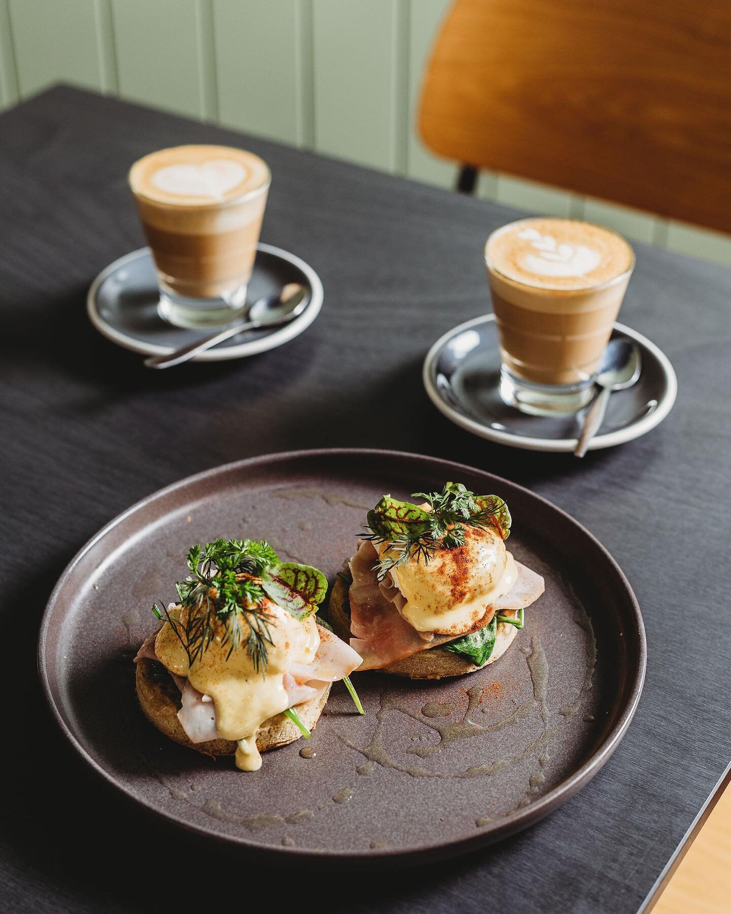 Plated up: our new eggs benny 🍳

Atop handmade crumpets, you'll discover baby spinach, doubled spoked ham, poached free-range eggs topped with lime hollandaise with smokey paprika. 

Have you tried our new menu yet?