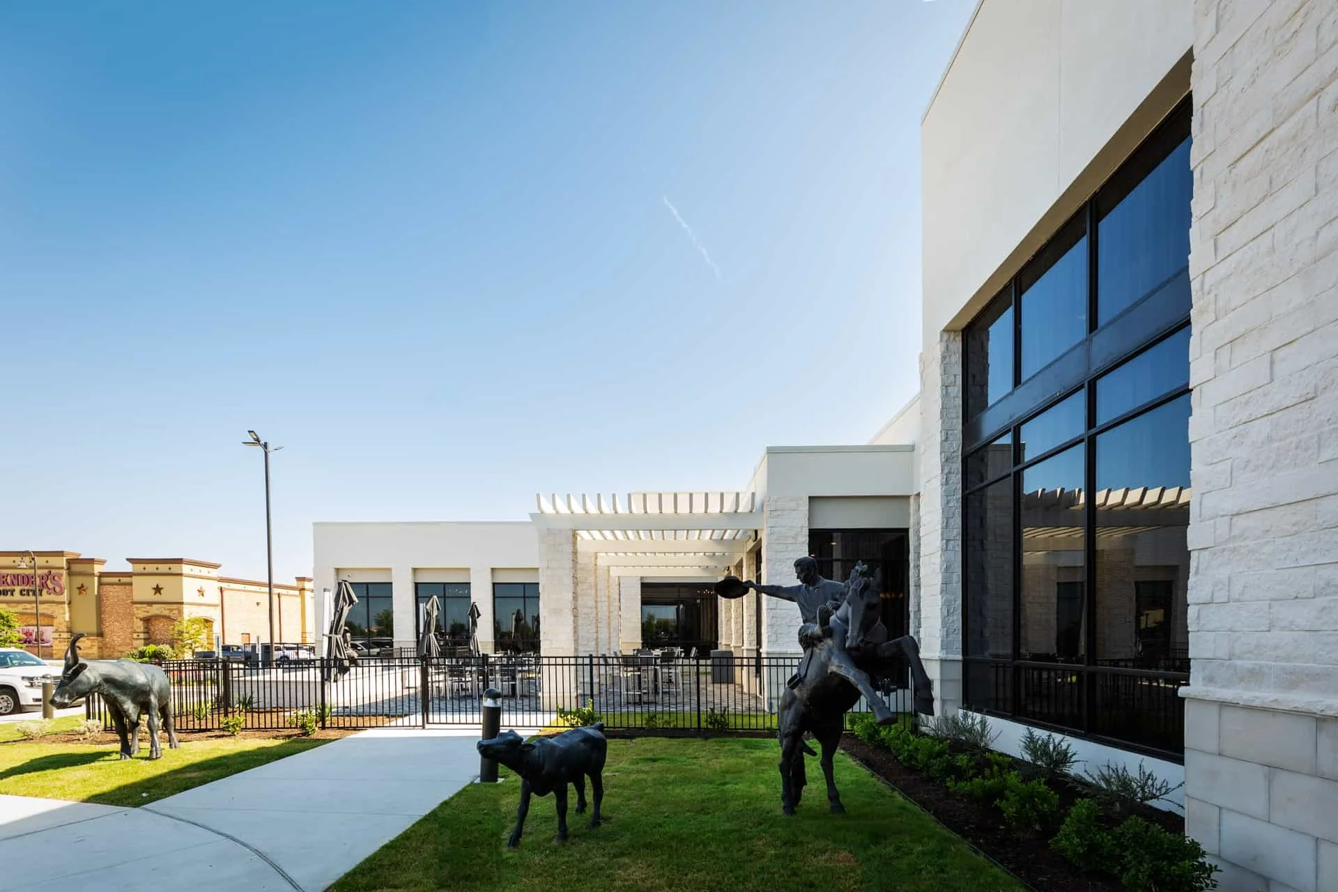 Modular_Hilton Round Rock05-1920.jpg