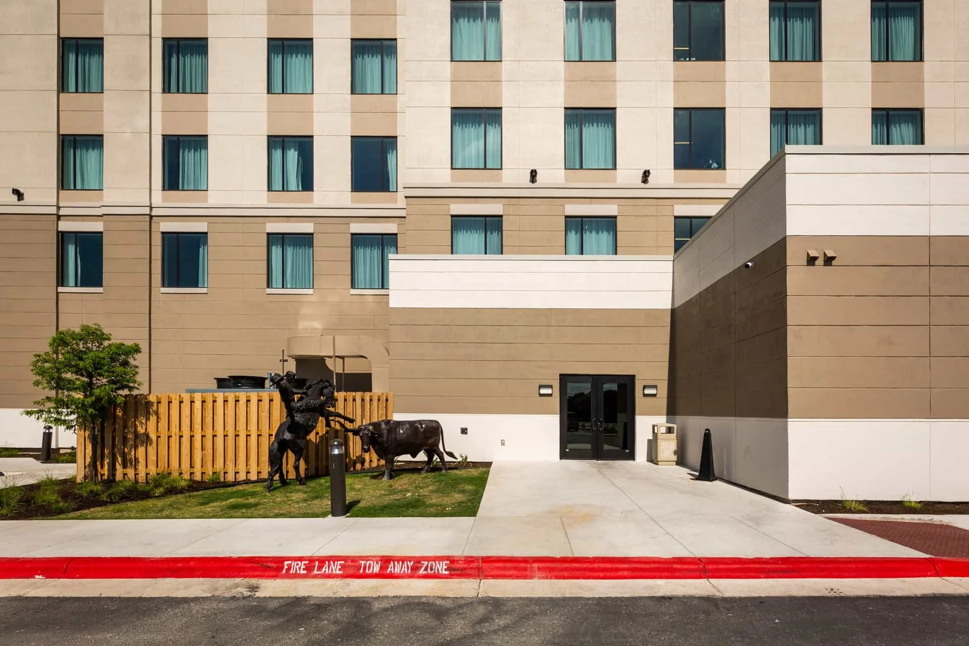 Modular_Hilton Round Rock22-1920.jpg