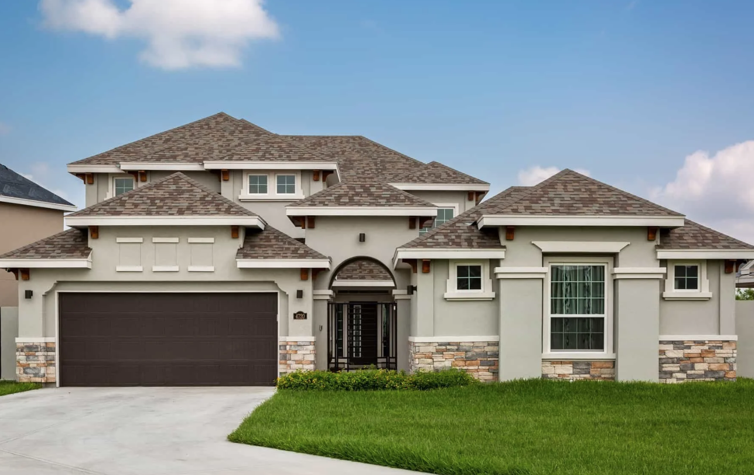 Tres Lagos by Esperanza Homes