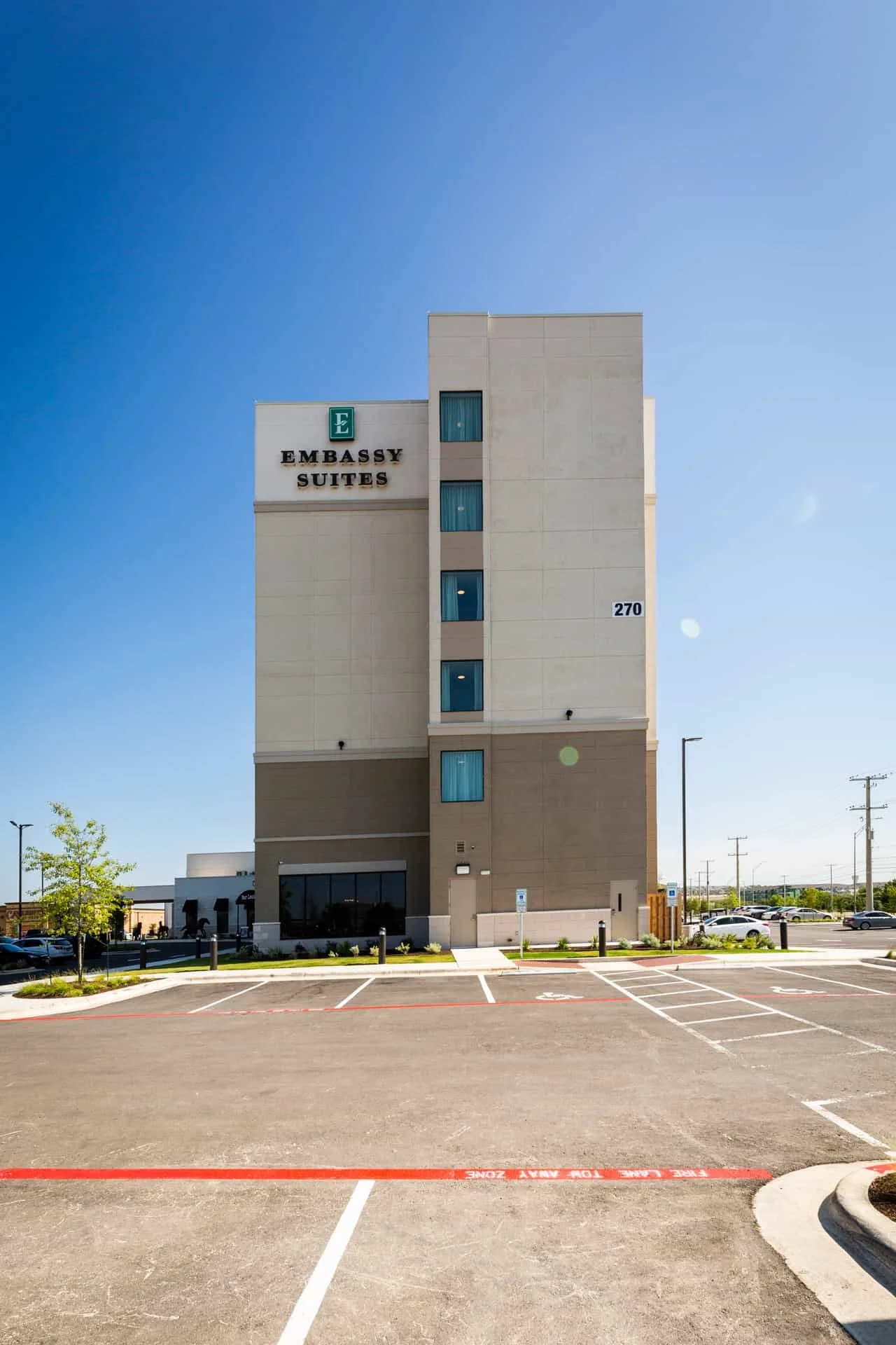 Modular_Hilton Round Rock11-1920.jpg