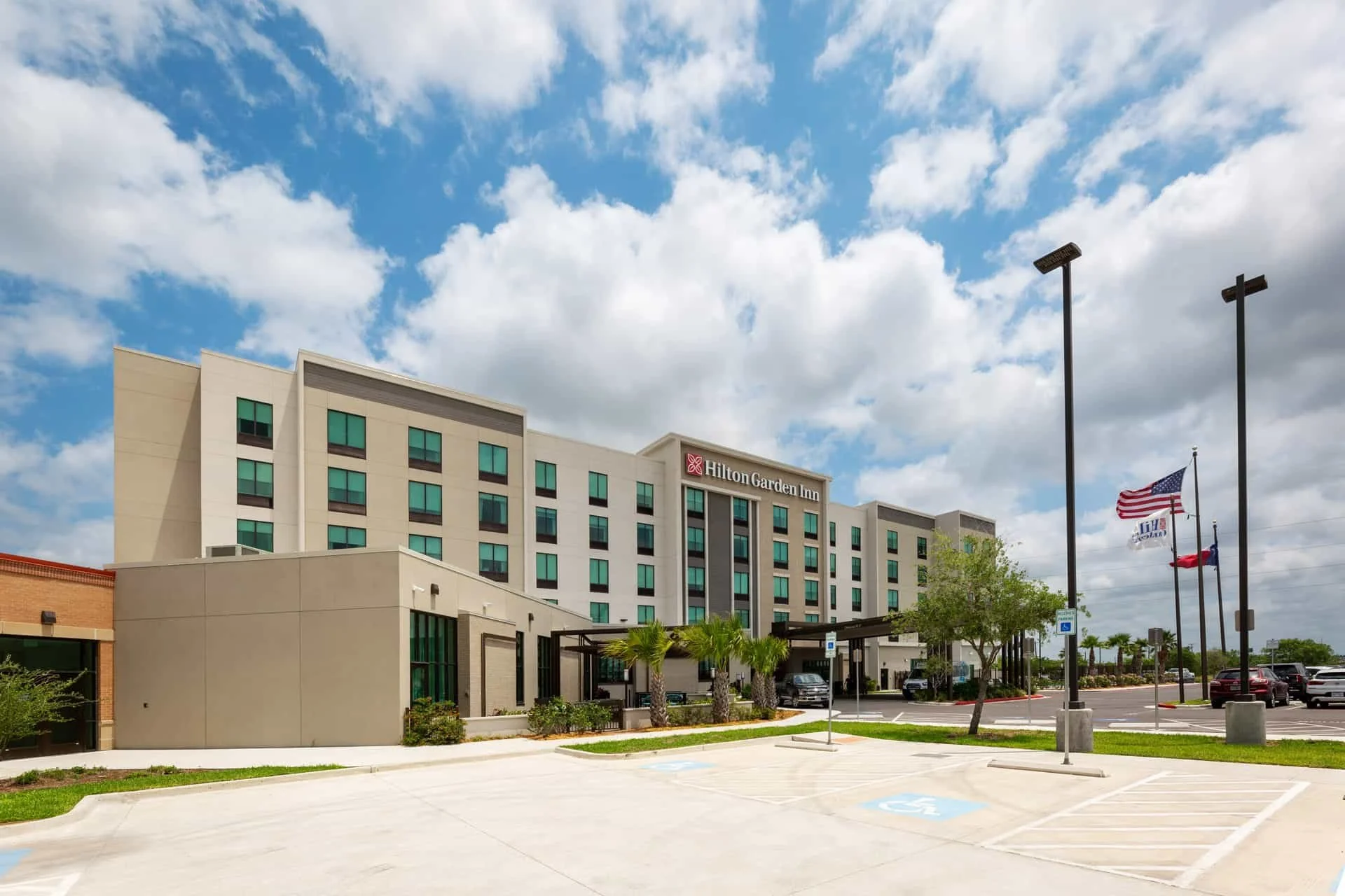 Modular_Hilton Garden Inn Harlingen03-1920.jpg