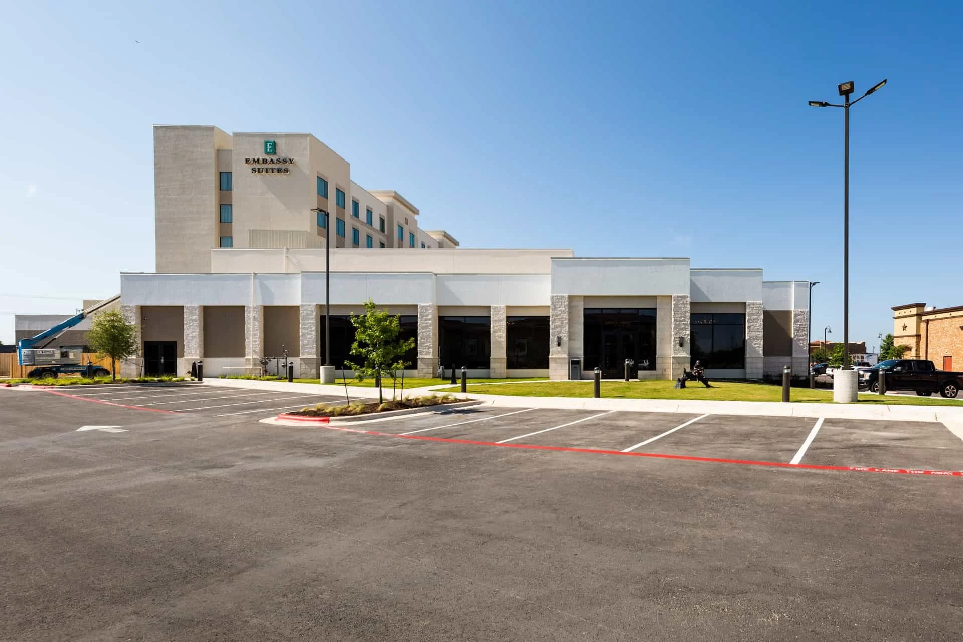 Modular_Hilton Round Rock18-1920.jpg