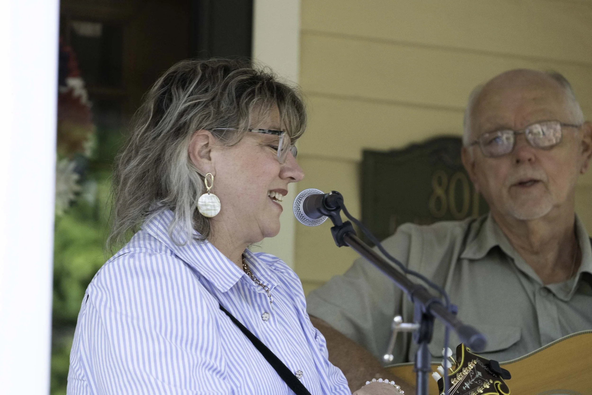 Front Porch 2-109.jpg