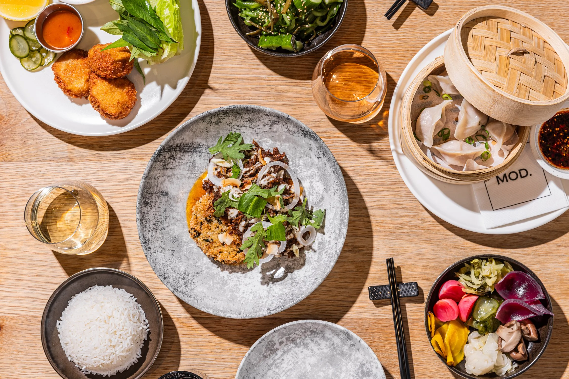 RON MUeCK DINING PACKAGE