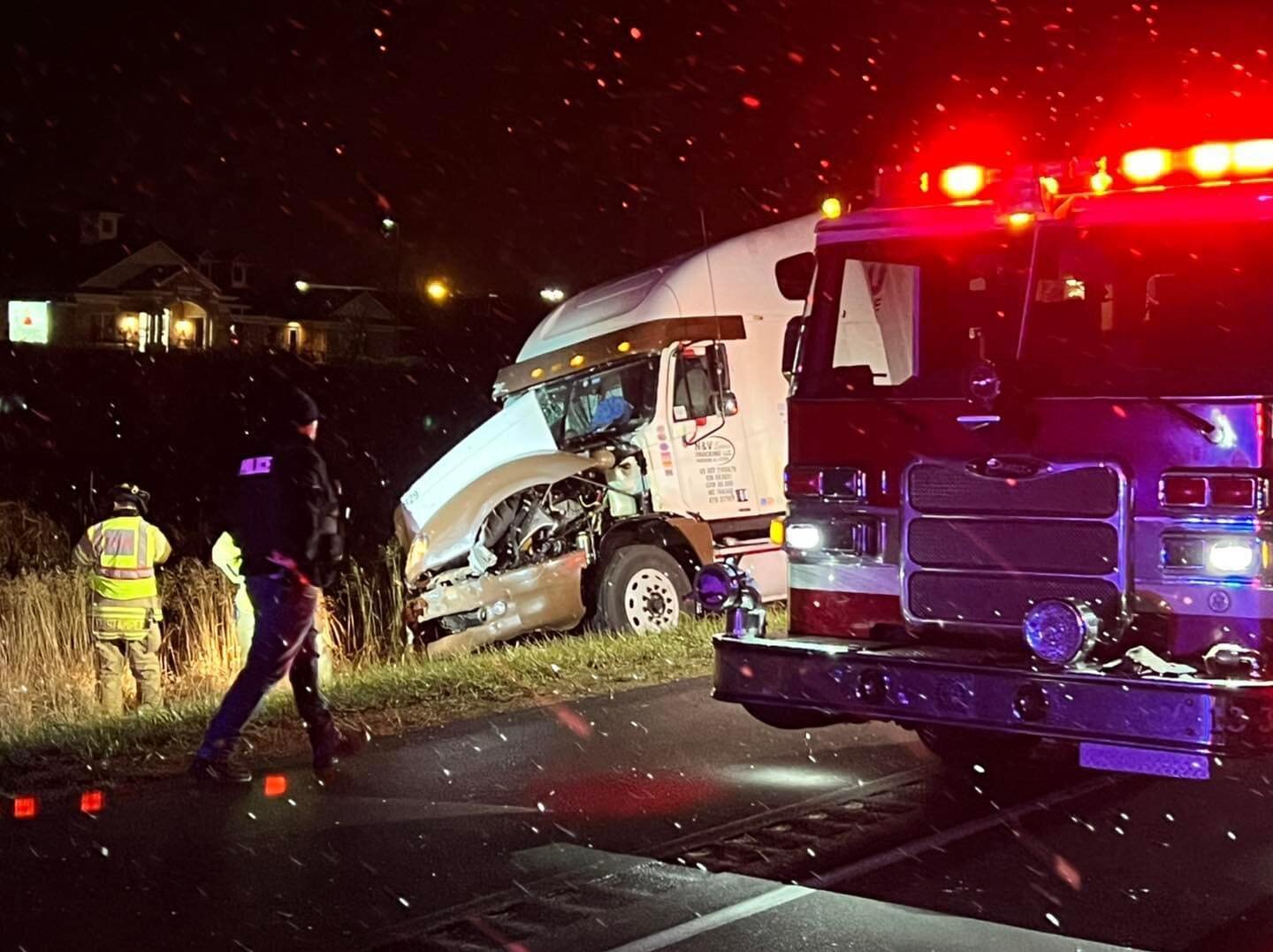 Say a prayer❤️
Saint ignatius Prep hockey team have been taken to hospitals following a school bus crash in northern Indiana. 16 injuries were reported, 3 critical. The semi driver was arrested on suspicion of Operating While Intoxicated.