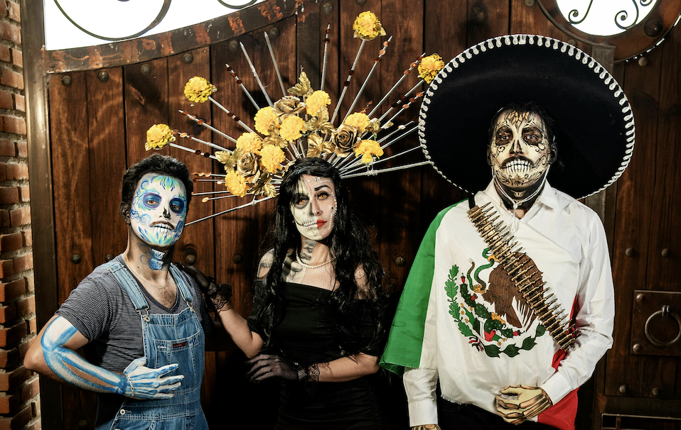 ¡La noche de los Zom-bisexuales vivientes!