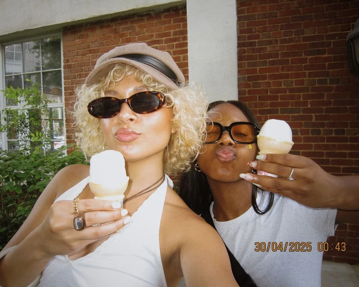 Hot & Cool Bi-Ce Cream