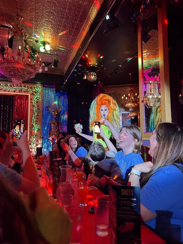 Drag and Drinks!