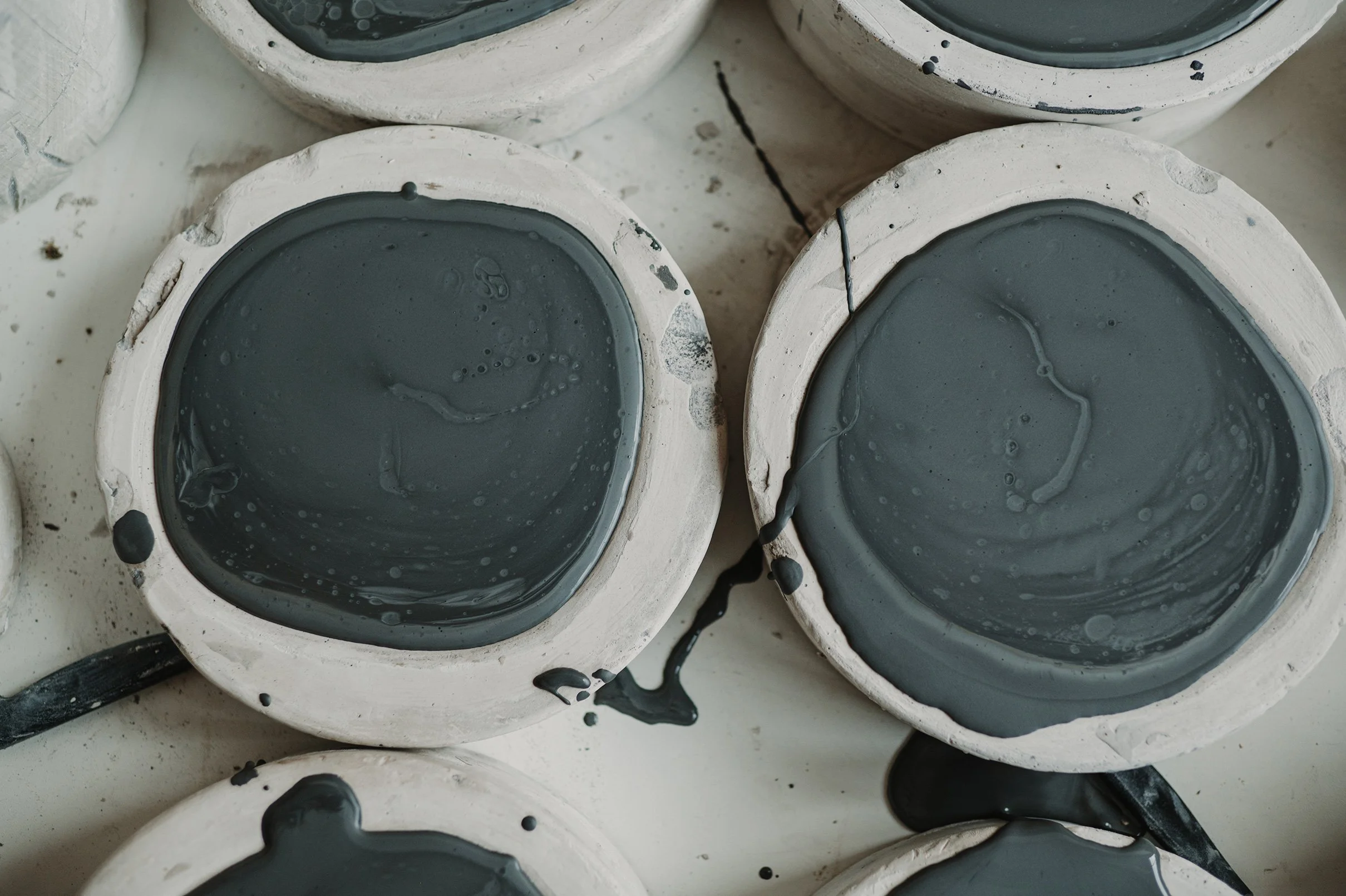 ayla-maagdenberg-sari-rikken-ceramics-drying.jpg