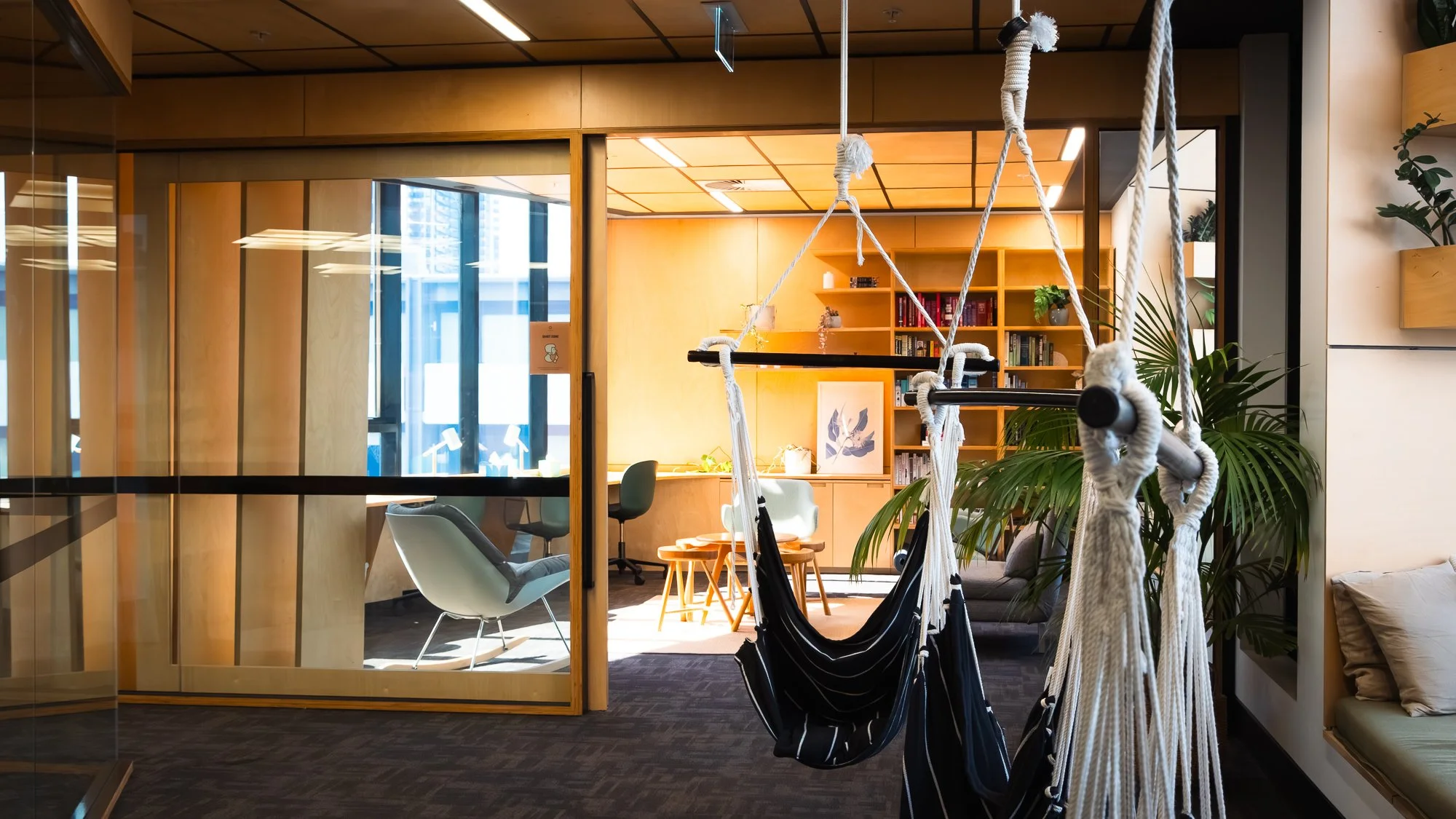 Big_post - City_Office (9).jpg