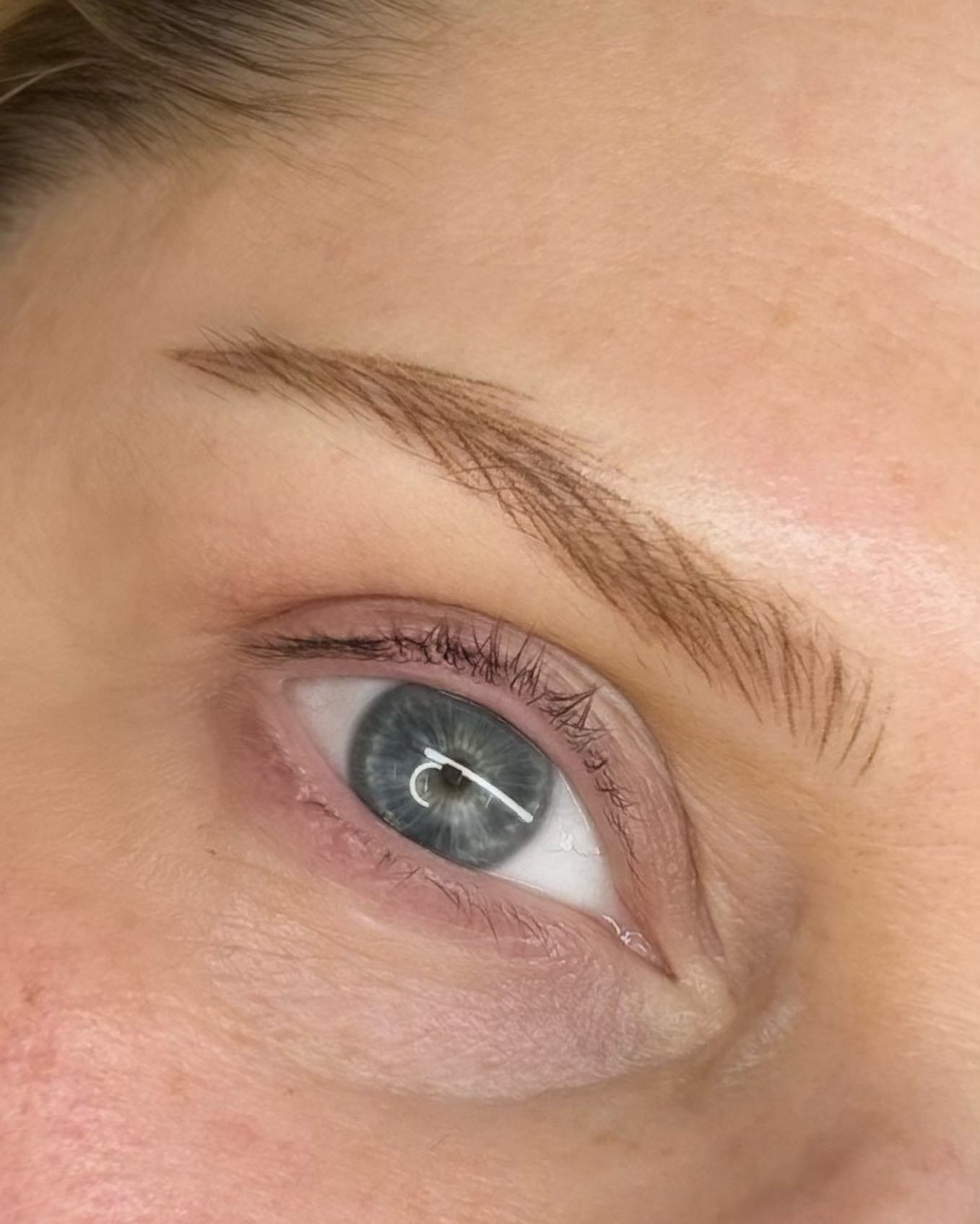 NANO BROWS💎 do you want light, airy, natural looking brows with incredible long term results that don&rsquo;t hurt, don&rsquo;t scab or blur over time THIS is it! This delicate tattoo technique is the way to go! Book now!