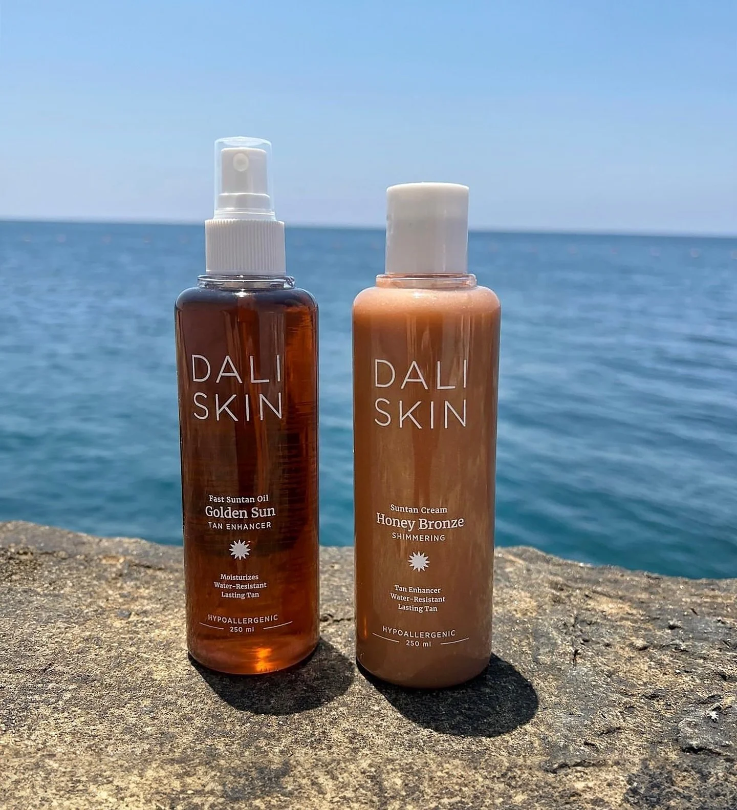 Who&rsquo;s ready for the summmmmmer?☀️👙🍓

#dalicosmetics #dali #summer #beach #sun #cream #dalimakeup #summervibes #summertime