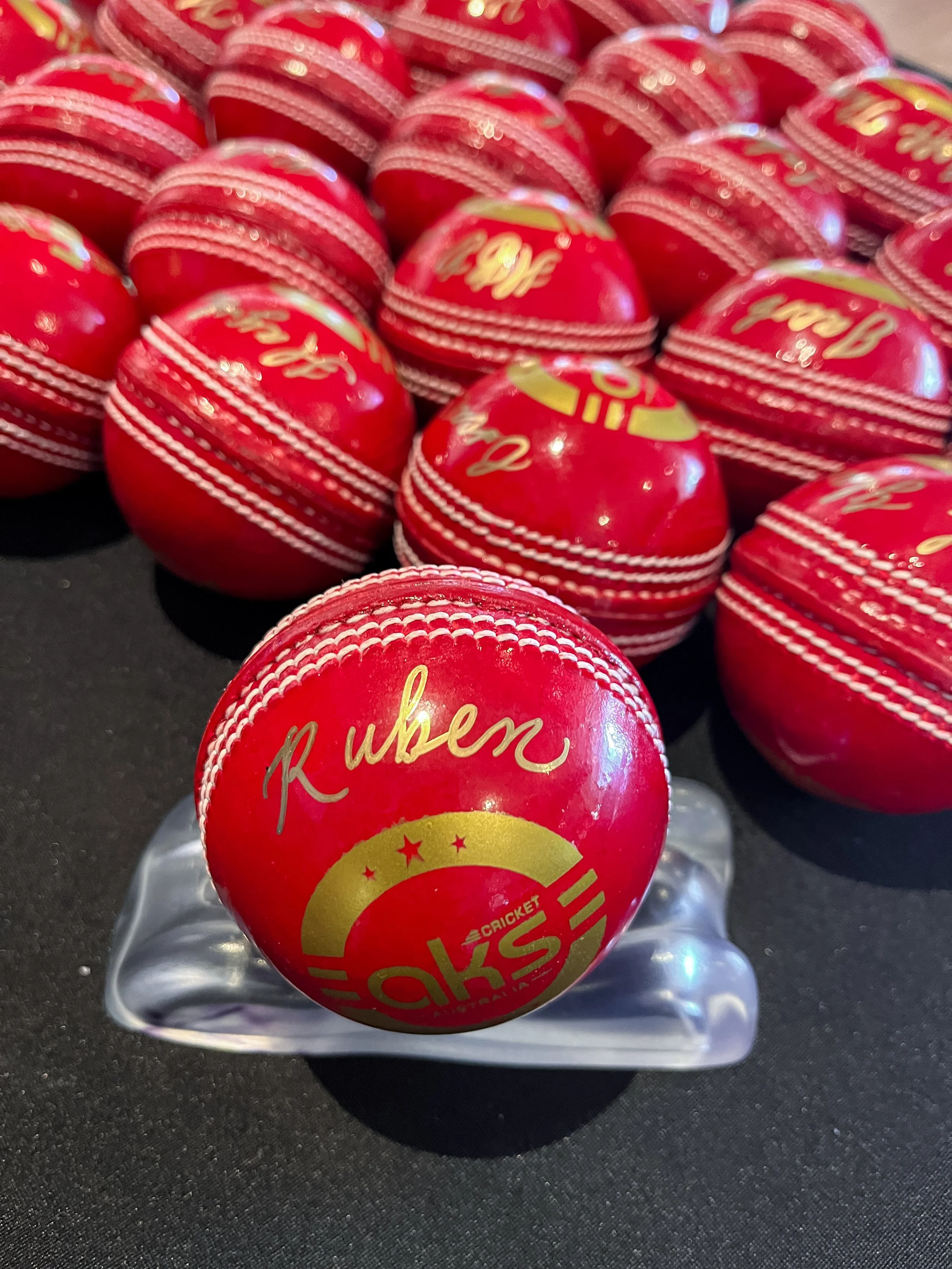 hand-lettering-closeup-cricket-balls-live-personalisation-kristie-onasis-calligraphy-perth.JPG