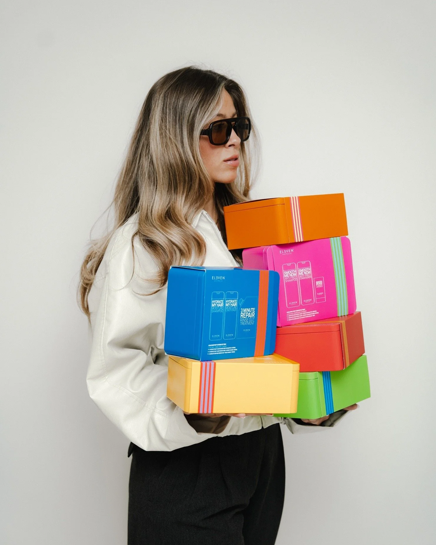 Your hair, your trio, our treat — 3e product GRATIS! Voor elk haartype hebben wij een geschikt trio β¬οΈ
Het BLONDE TRIO is voor iedereen die ongewenste geeltinten en warmte uit het haar wil verwijderen.
π Keep My Colour Blonde Shampoo
π Keep