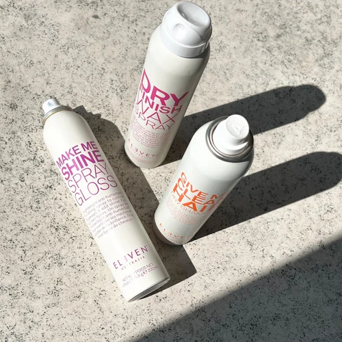 De perfecte finishing touch voor elke look! ✨

💖 Make Me Shine Spray Gloss
Een lichtgewicht finishing spray die het haar een prachtige glans geeft en pluizig haar en fly-aways onder controle houdt, zonder het te verzwaren. Geschikt voor alle haartyp