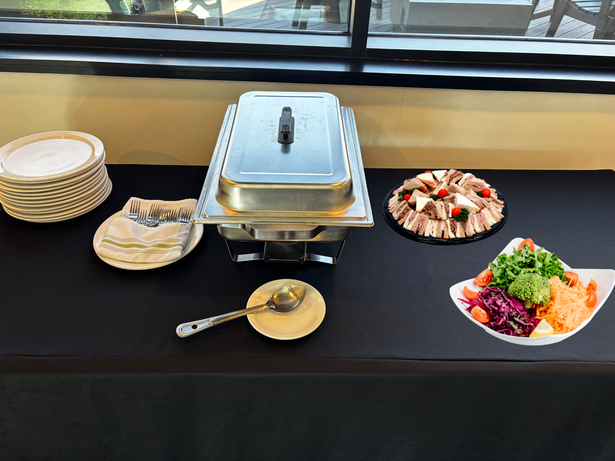 Lunch/Dinner Buffet set up.