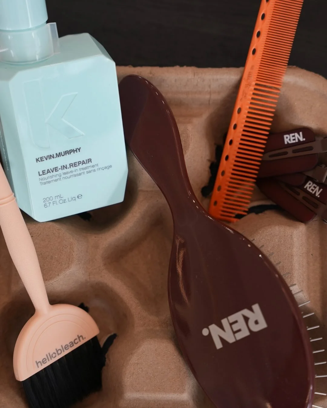 Our 2026 Ins and Outs ✨

#youbylukeperger #melbournehairsalon #melbourneblondespecialist #healthyhairjourney