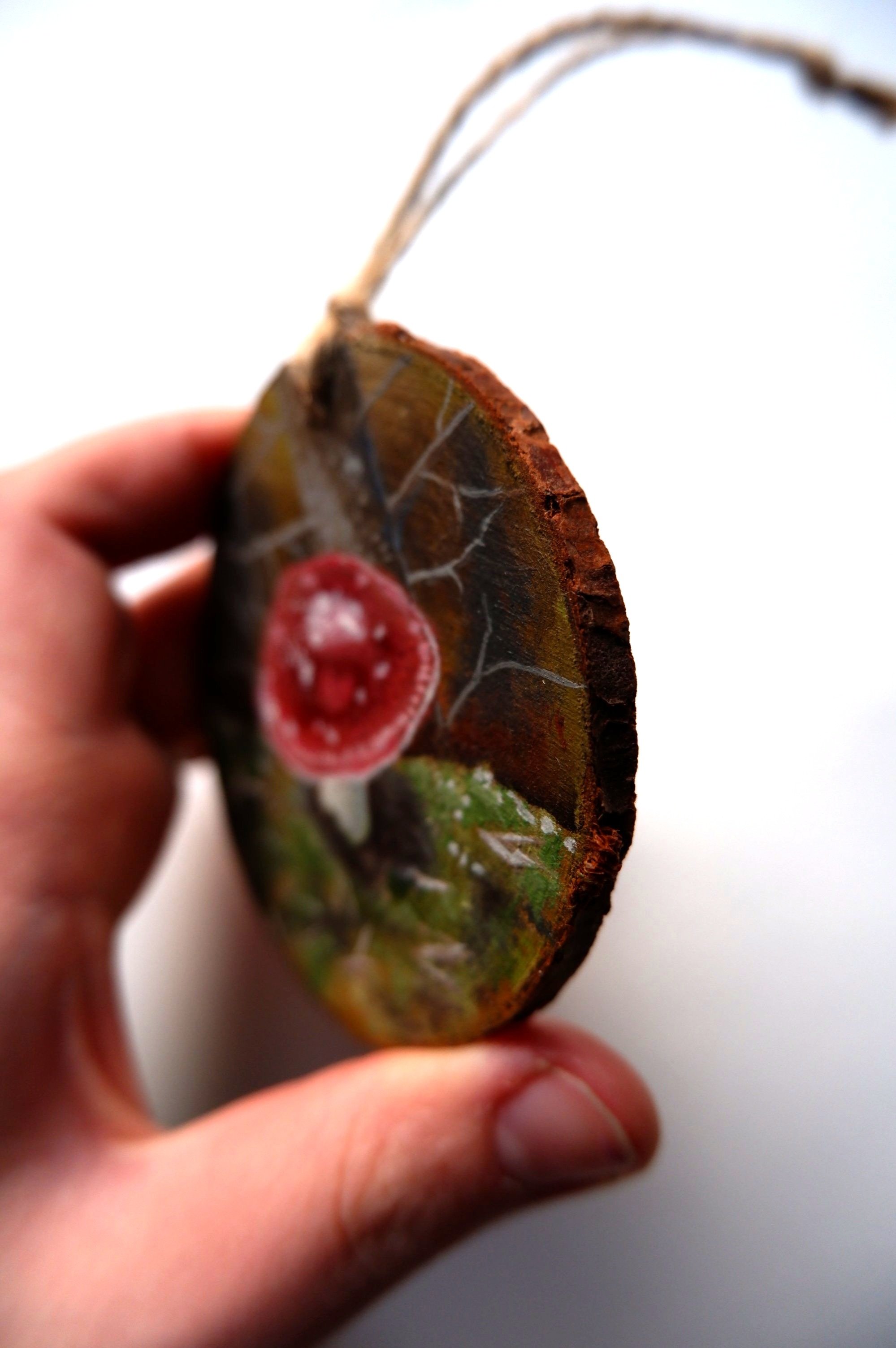 Miniature+Painting+%2522Russula+Mairei%2522+by+Fausta+Forrest+-+Side+View+2023.jpg