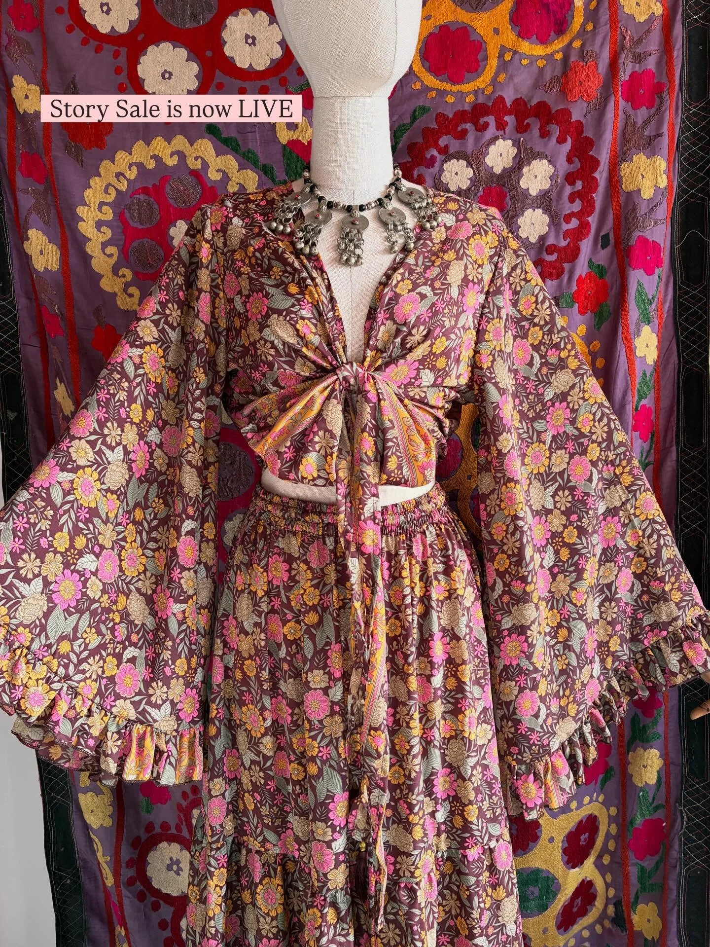 Tune in for our next Story Sale happening on Monday from 7PM ~ SWIPE to see what pretties I&rsquo;ve got in store for you 🧚🏼&zwj;♀️&hellip;

See something you love? Or you can&rsquo;t wait - drop me a message for more details 💌