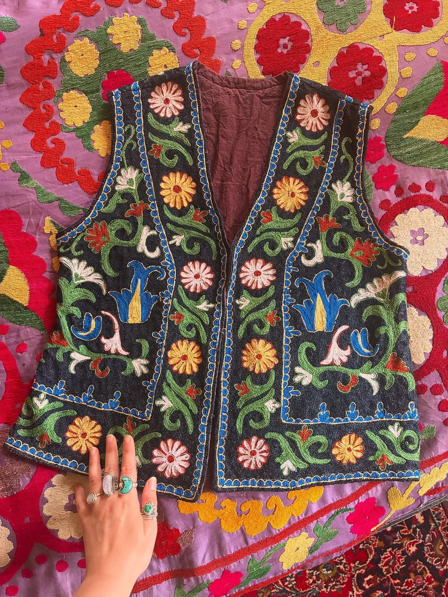 Hello lovely people! I&rsquo;m going to be dropping a selection of vintage treasures on the website every SUNDAY at 7PM! This incredible waistcoat will be available amongst some very special pieces in the next collection 🌹🪡

✨Tap the reminder so yo