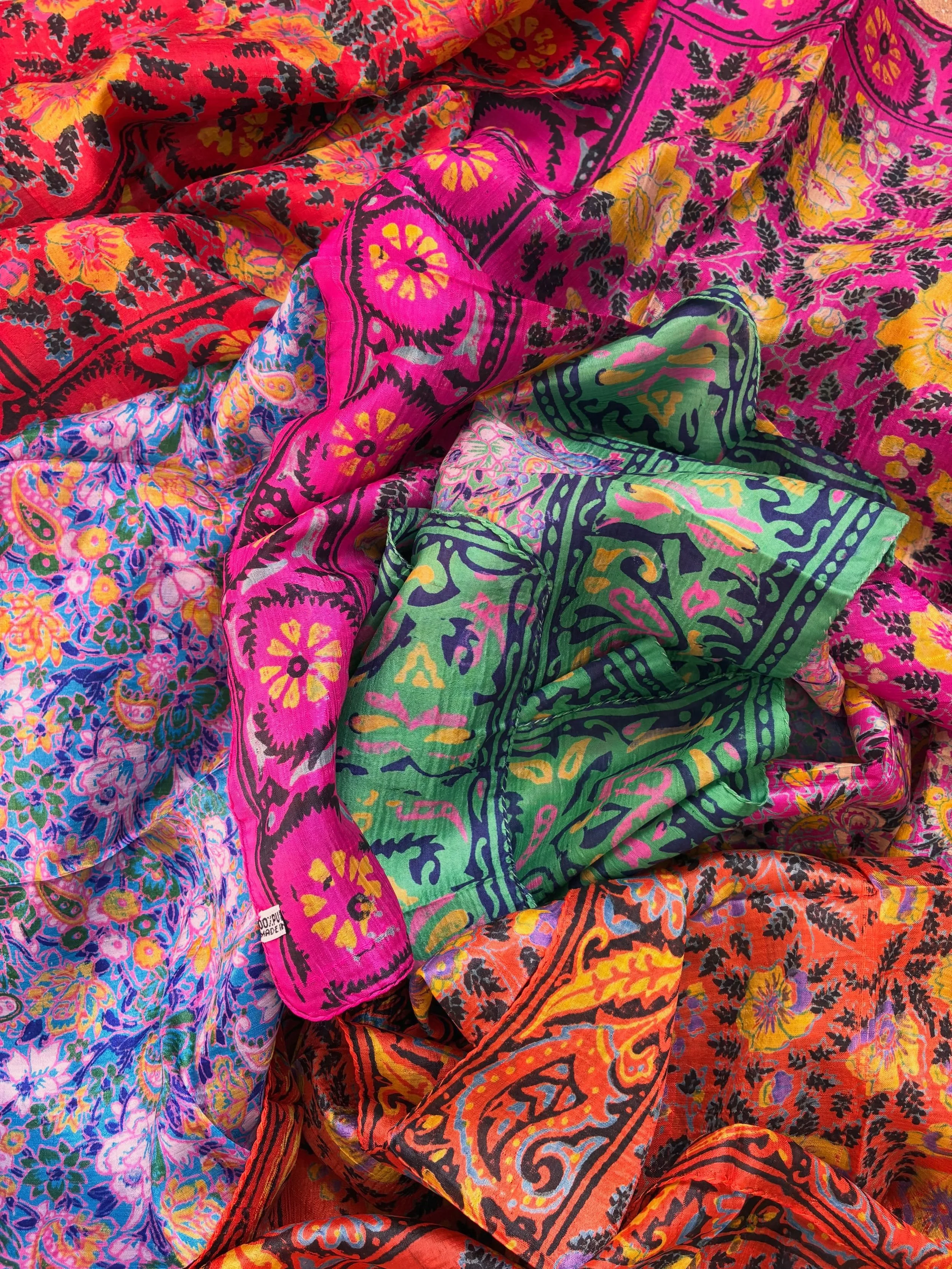 Dreamy 100% silk scarves handmade in India 🌷 7 beautiful floral &amp; paisley to choose from ✨ Only one of each available 🌸 2 now SOLD! 

Square Scarves: 25&rdquo; X 25&rdquo; 

Perfect for accessorising all year round with a wide variety of stylin