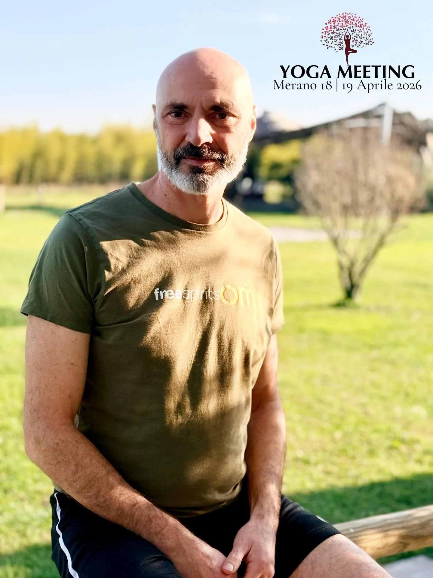 Marco utilizza le posizioni di yoga come punti di arrivo e di partenza, accentuando l&rsquo;importanza del viaggio.
&mdash; Marco Mandrino

📍 Yoga Meeting Merano
18 | 19 Aprile 2026
#healingharmony

Marco Mandrino | Hari Om Yoga
sar&agrave; presente