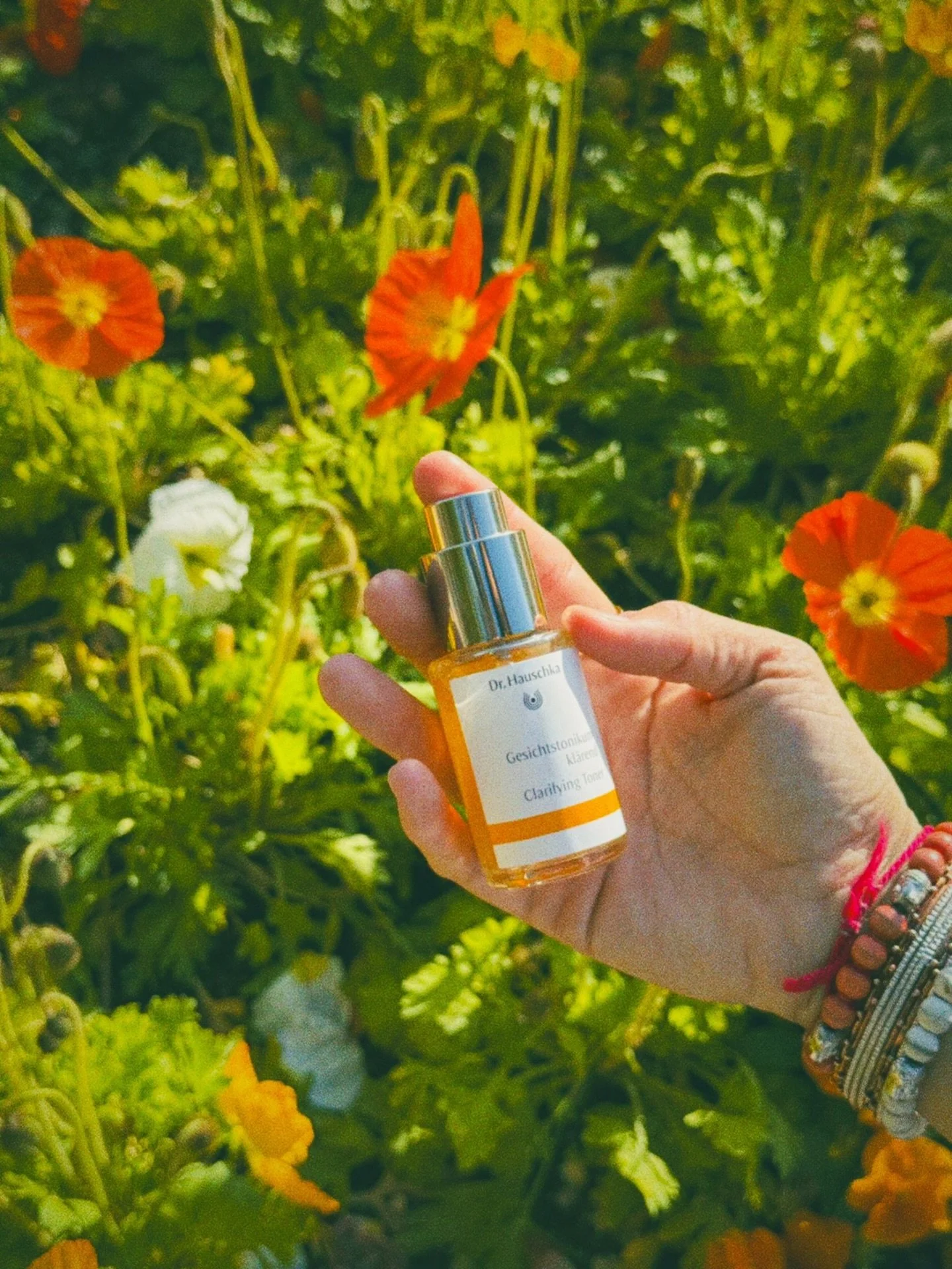 Cura. Ricerca. Benessere.
Yoga Meeting Merano &egrave; anche incontro tra visioni affini.

Grazie a @stanartiscosmetics per aver condiviso i suoi prodotti, espressione di qualit&agrave; e attenzione.
Grazie a @drhauschka.it per aver portato un&rsquo;