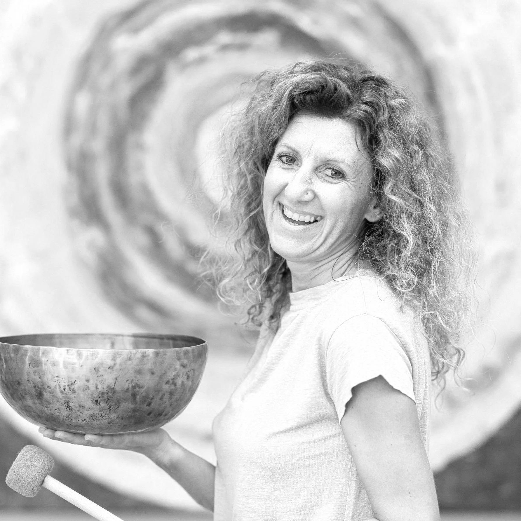 Le vibrazioni che guariscono: le campane tibetane e il ritmo del respiro