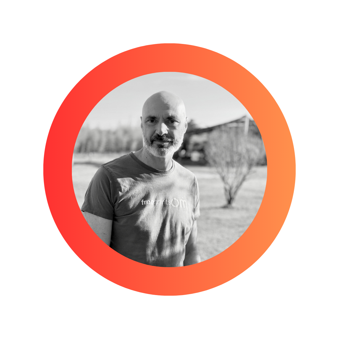 MARCO MANDRINO | Hari om yoga