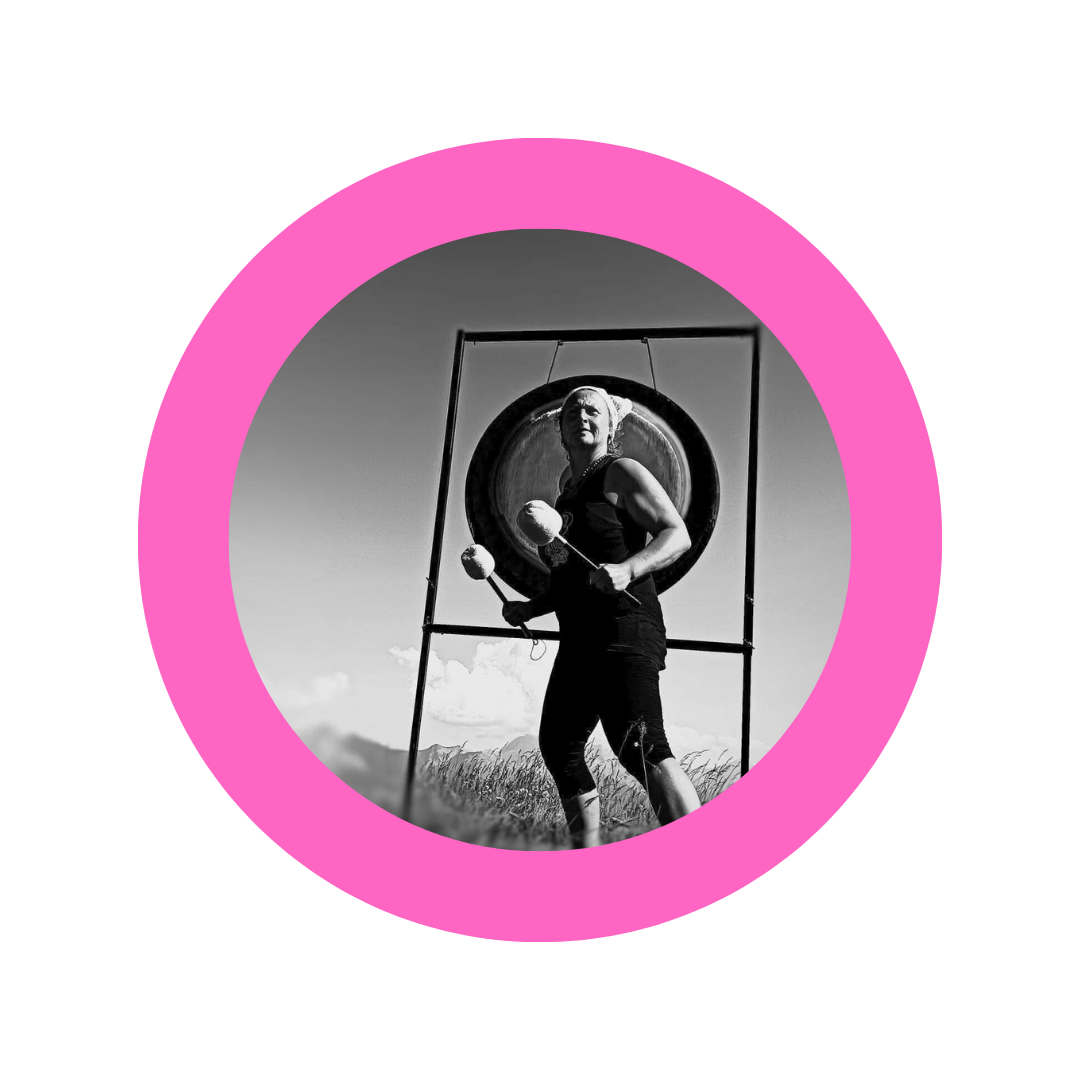 DEBORA COSTA | tradizione yogameranO