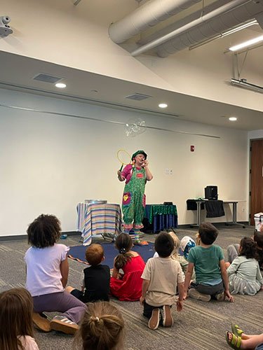 10-birthday-celebration-clown-02.jpg