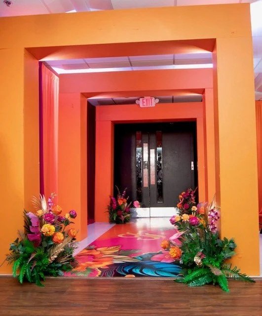 8' x 8' 3D Square Open Arch $200