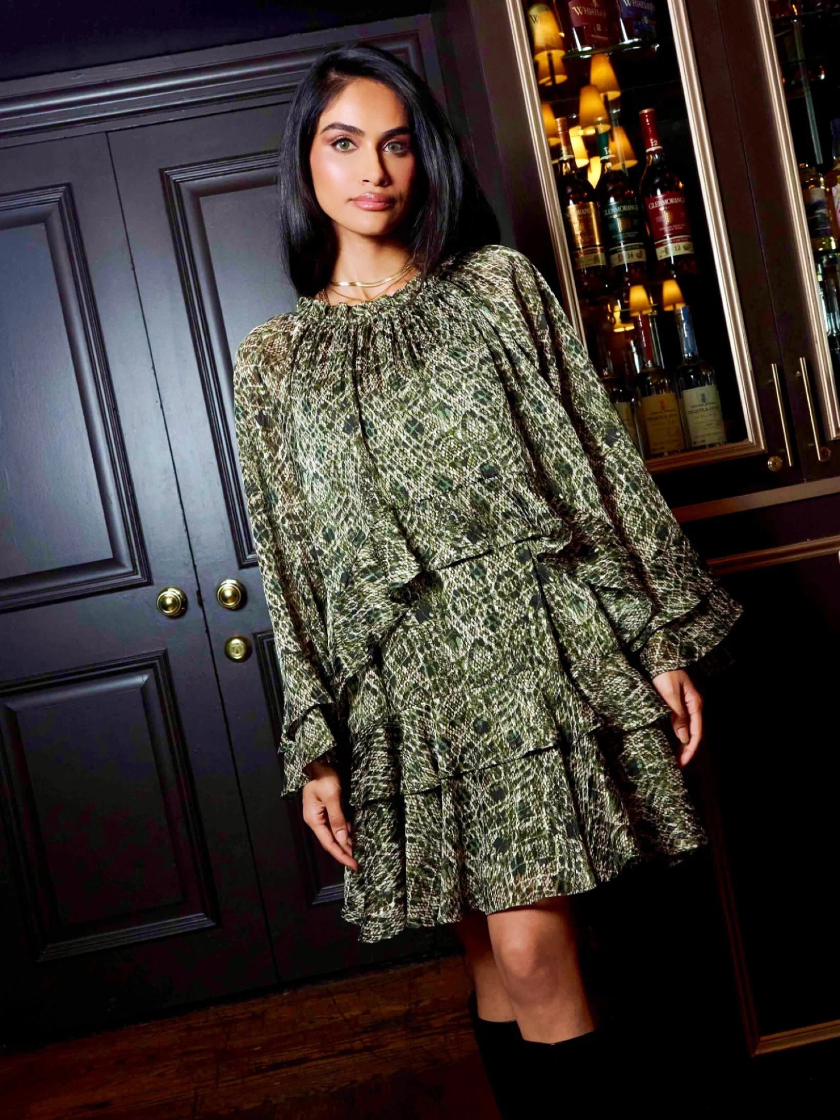 Can we get a little commotion for the dress? 💃💐