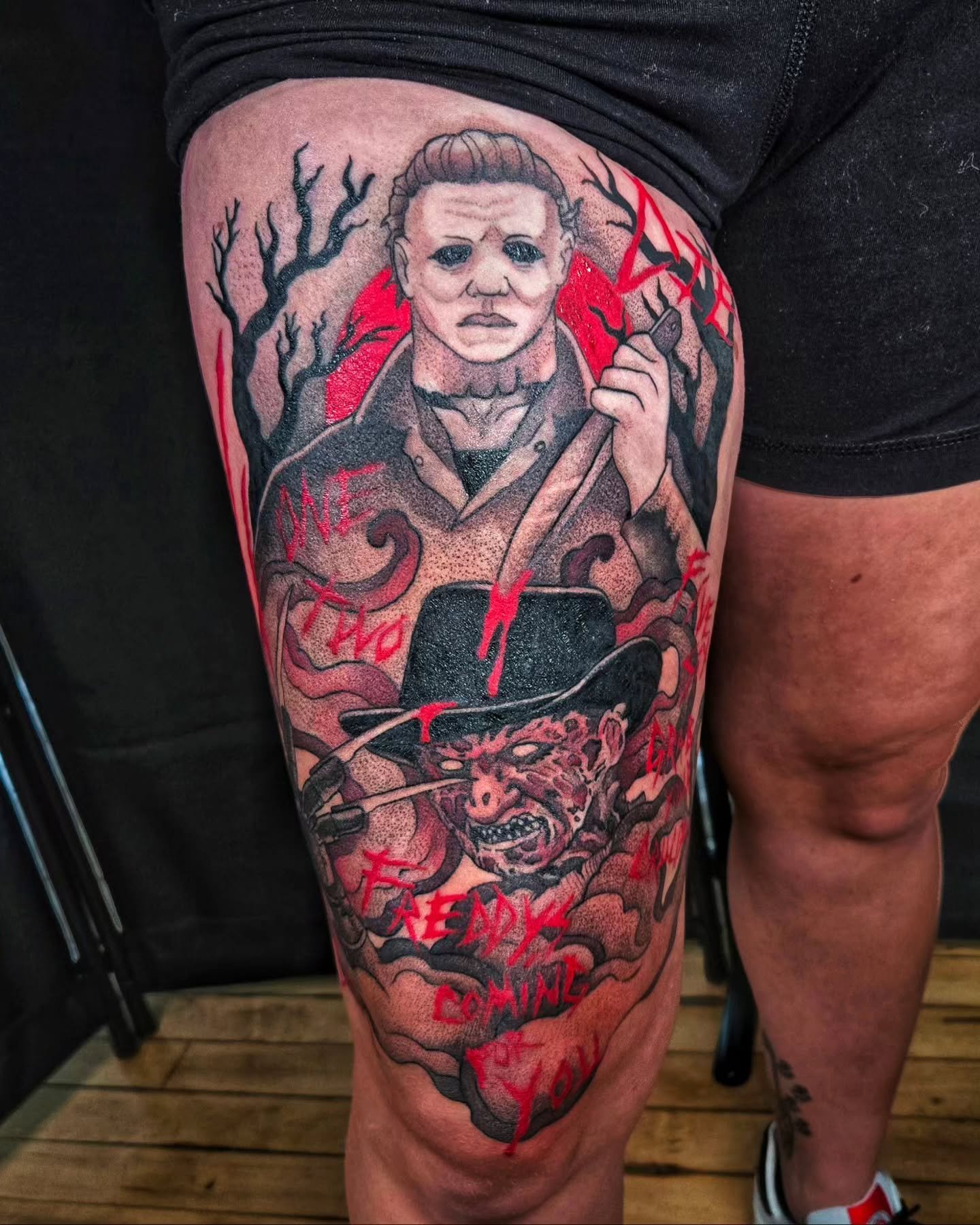 I hope everyone's enjoying the week's festivities. I am burnt out, but rest assured I'll be enjoying life at karaoke tonight. 
There are some friends I only see around spooky season, so it's an extra special time of year for me, since we watch horror