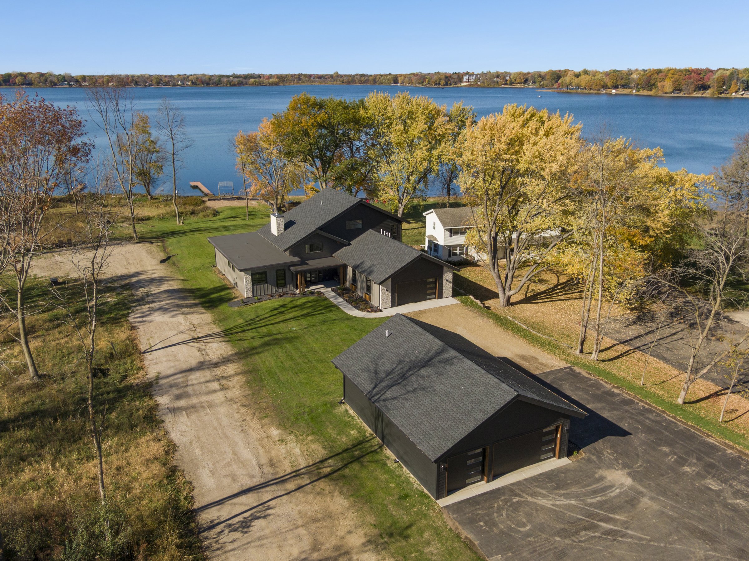 Julkowski, Inc - 12970 Mallard Cove - Aerials - 002.jpg