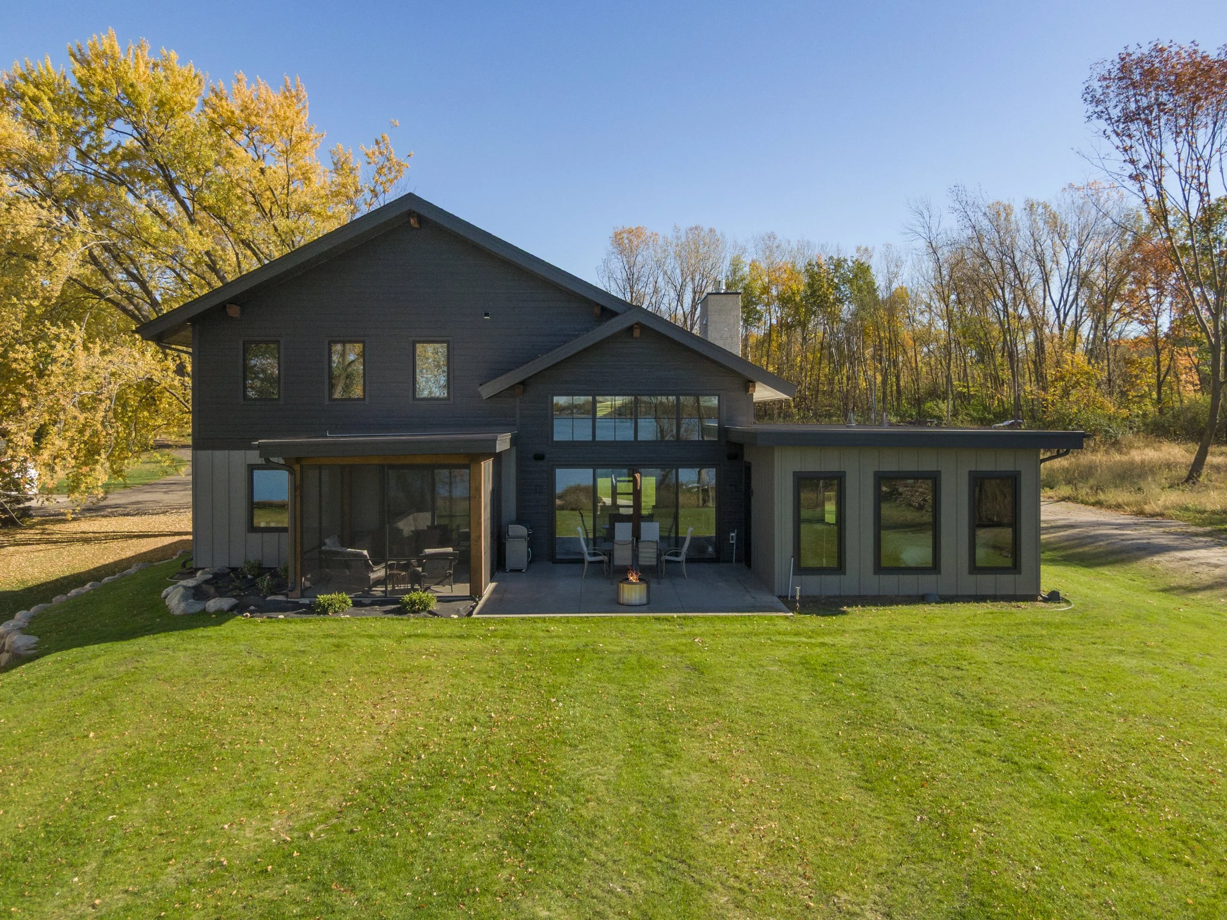 Julkowski, Inc - 12970 Mallard Cove - Aerials - 009.jpg