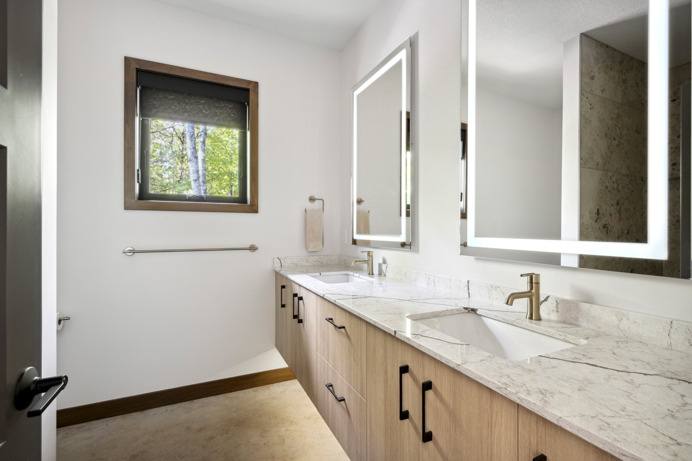 Julkowski - Voyageur's Trail_031.jpg