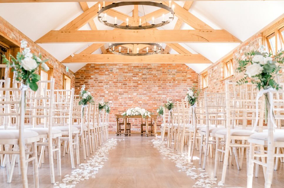 The stable doors that run along our ceremony room let all that natural light in to the room - it also makes for a pretty picture 🤩
&bull;
📸@laurajanephotographer
&bull;
#aptonhall #ceremony #weddingceremony #love #essexwedding #wedtobe #bride #groo