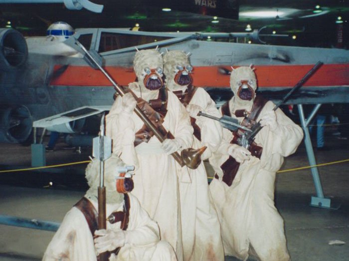 star-wars-celebration-1999-tusken-raiders.jpg