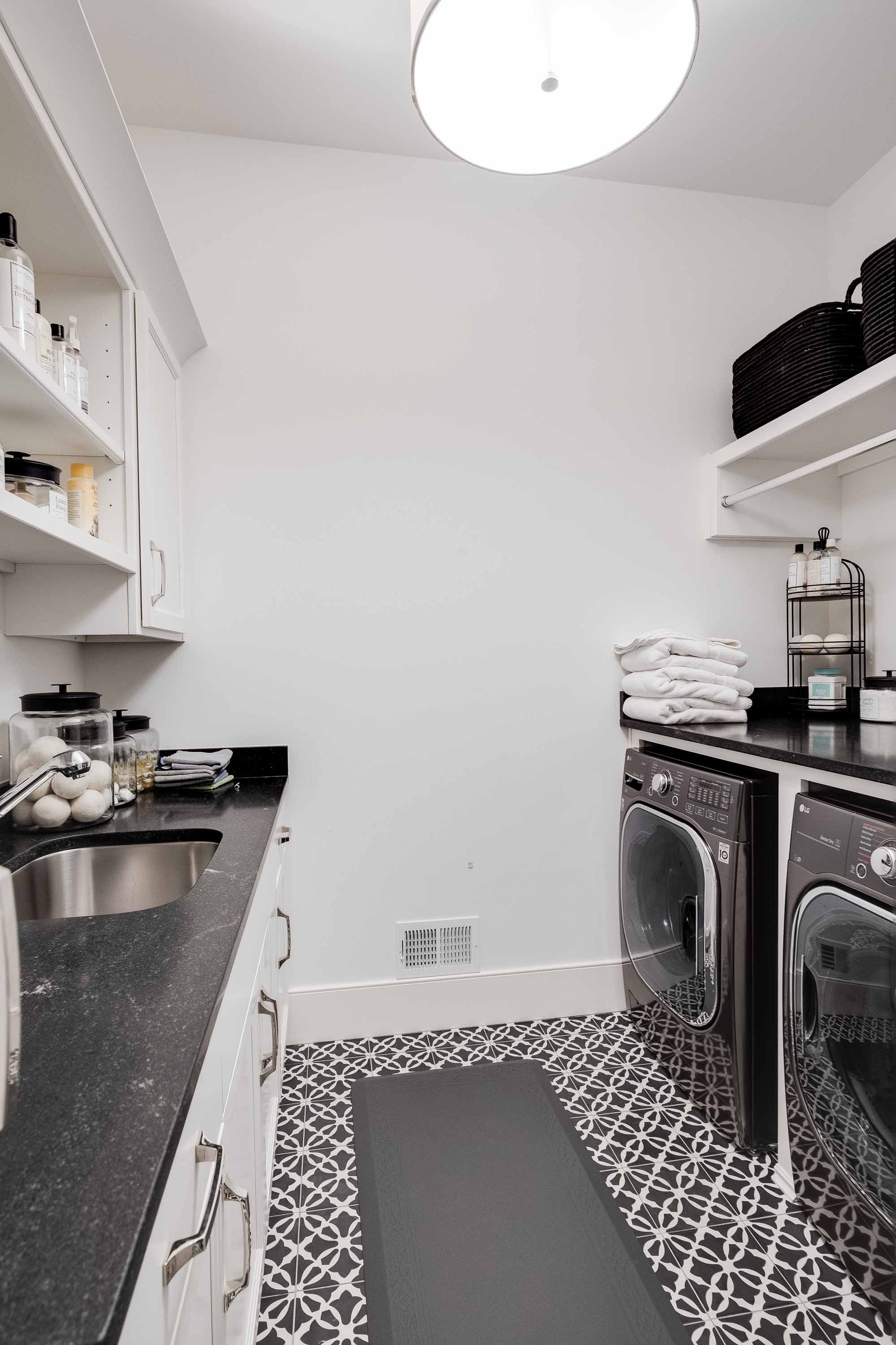 LRL_SophisticatedLIving_29_.jpg