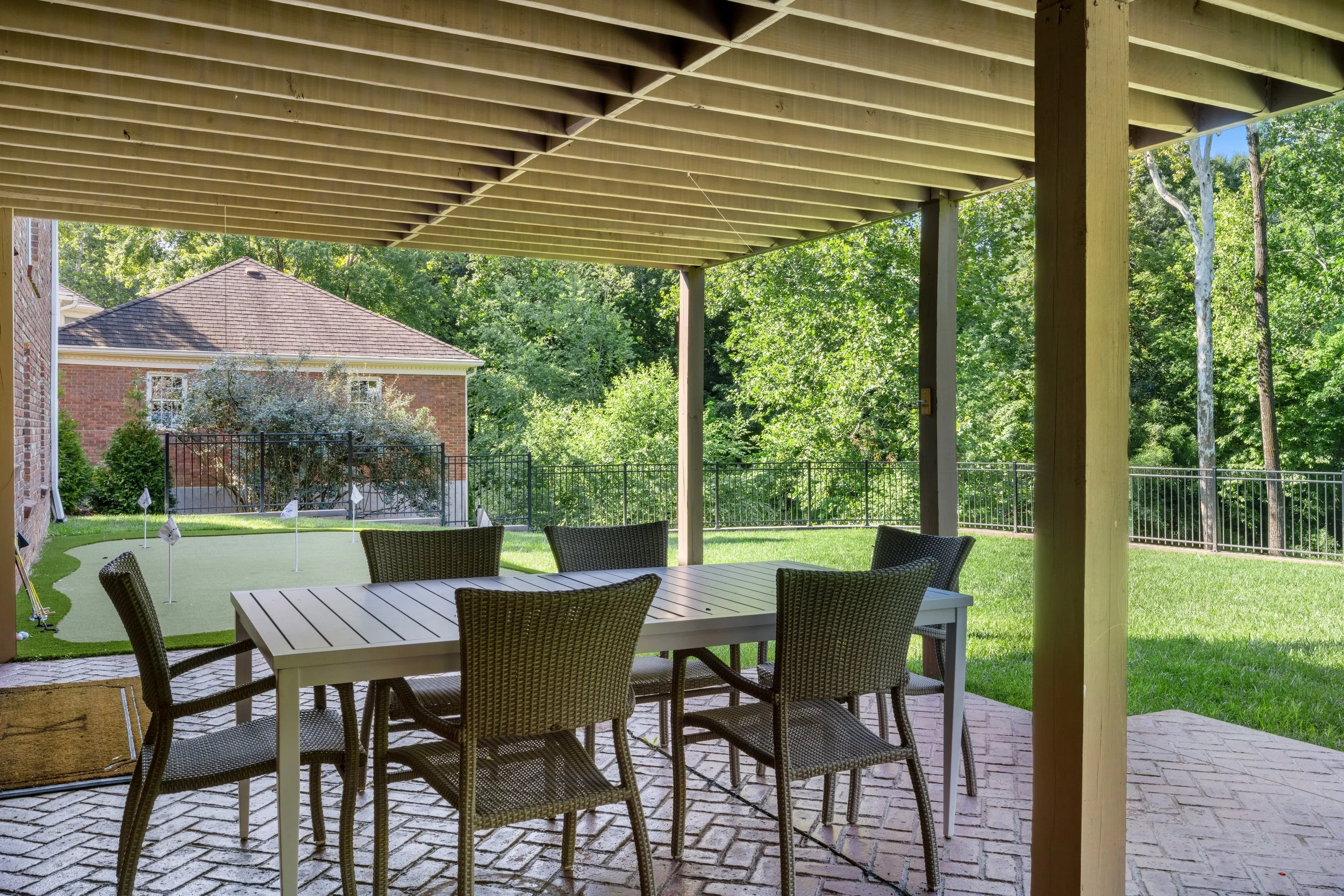 606 Club Ln_highres-44.jpg