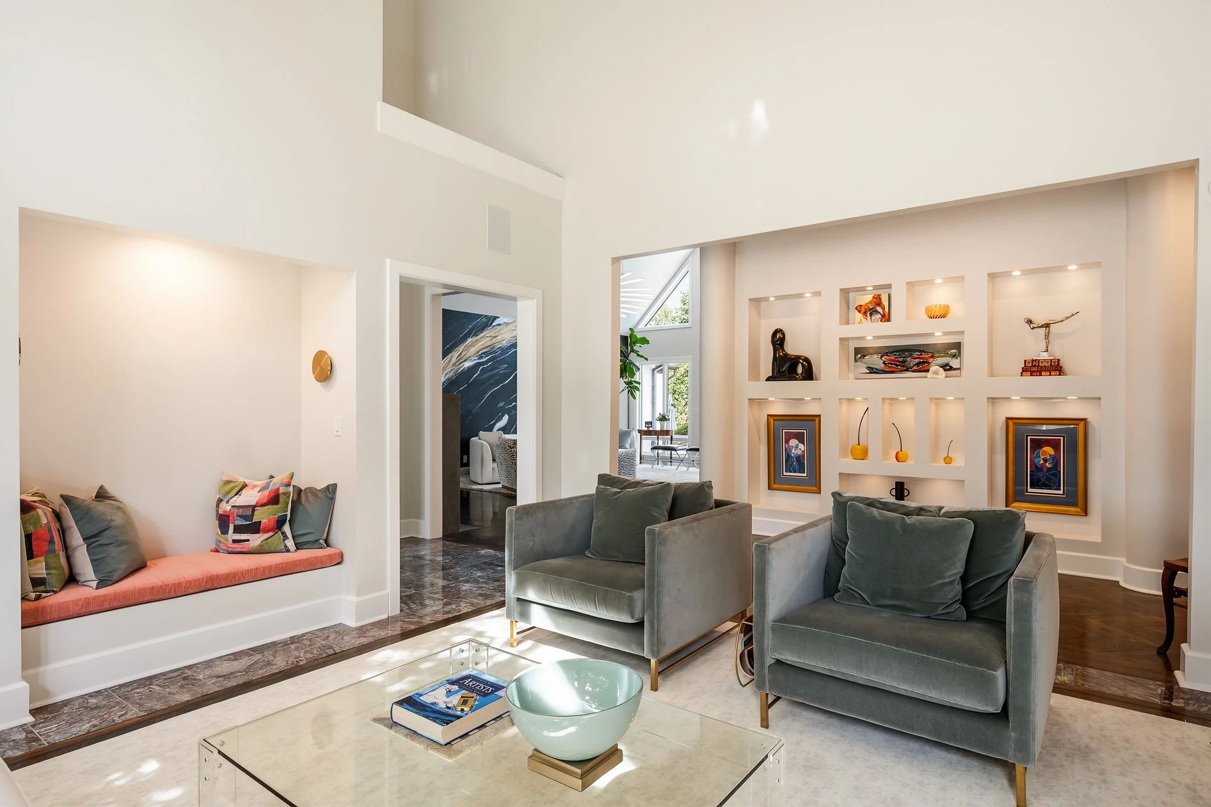5109 Dunvegan Rd-33.jpg
