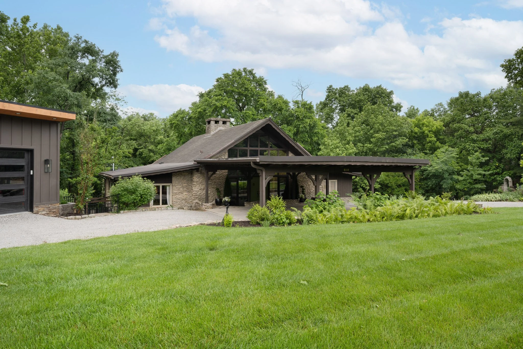 800 Greenspur Ln_web-6.jpg