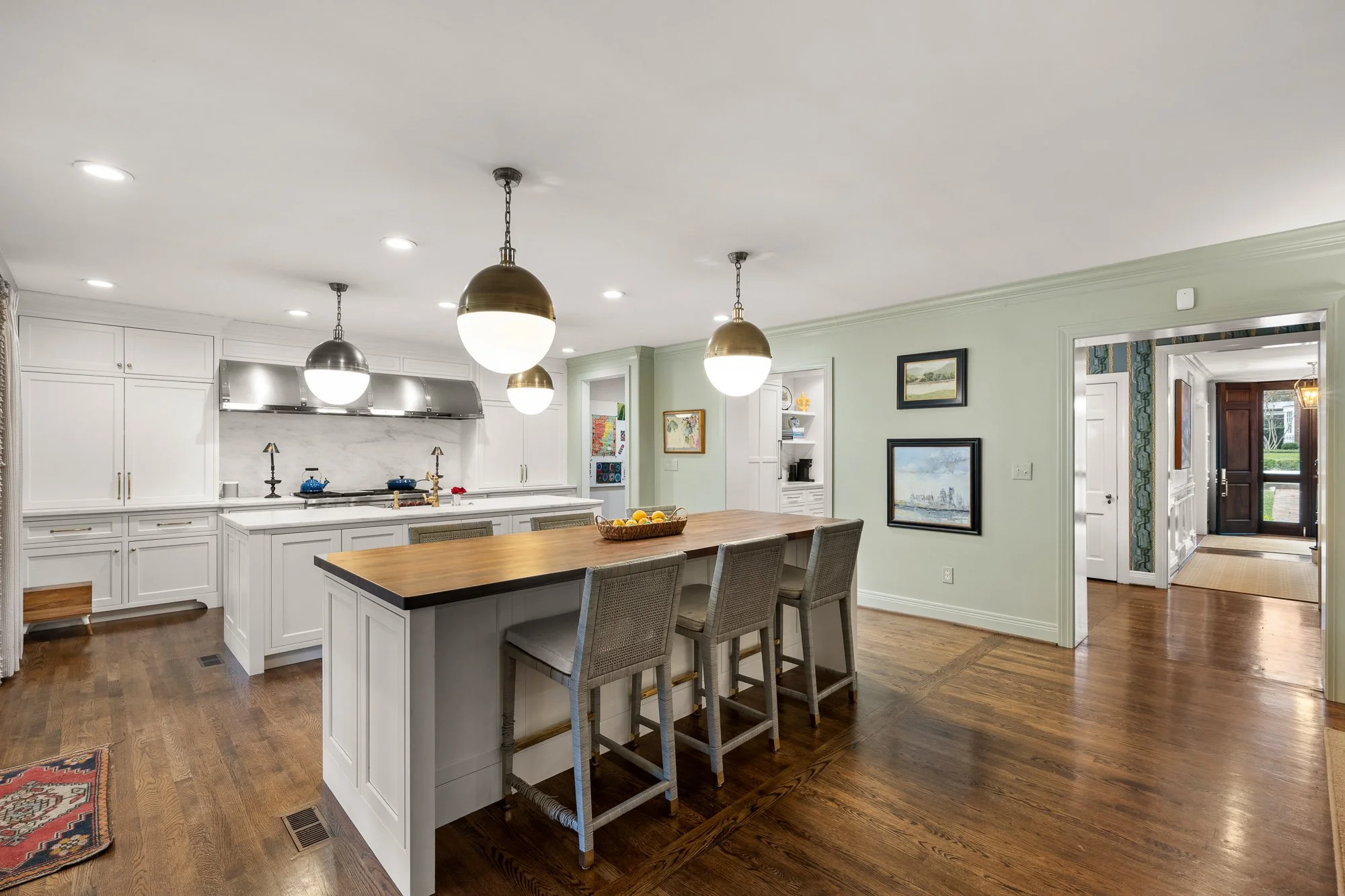 405 Mayfair Ln_web-25.jpg